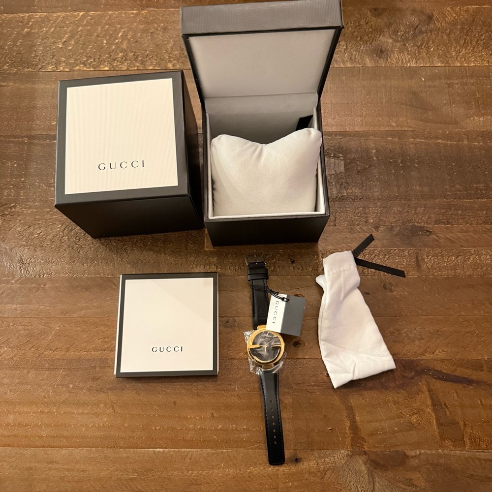 Gucci G Interlocking Black 42MM Dial Leather Strap Watch Latin Grammy Edition - Picture 2 of 15